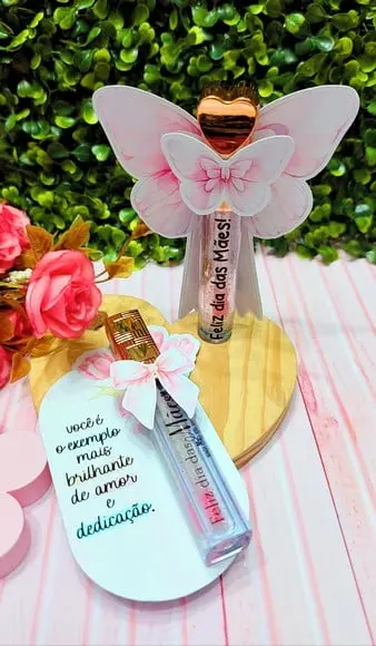 Card com Brilho Labial- Dia das Mães