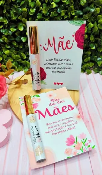Card com Brilho Labial- Dia das Mães