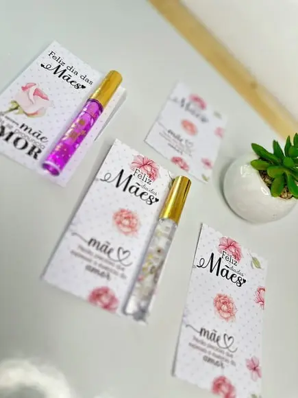 Card com Brilho Labial- Dia das Mães