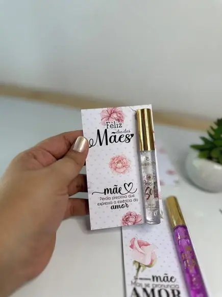 Card com Brilho Labial- Dia das Mães