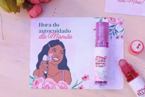 Card com Brilho Labial- Dia das Mães