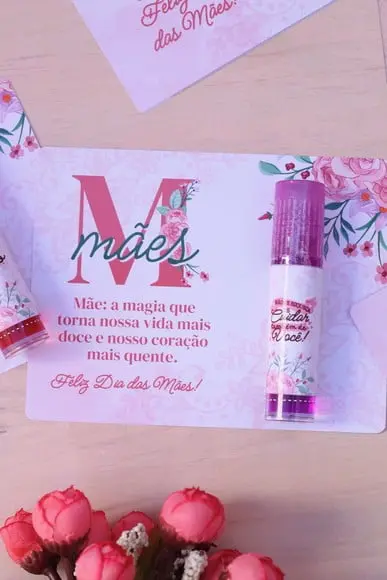 Card com Brilho Labial- Dia das Mães