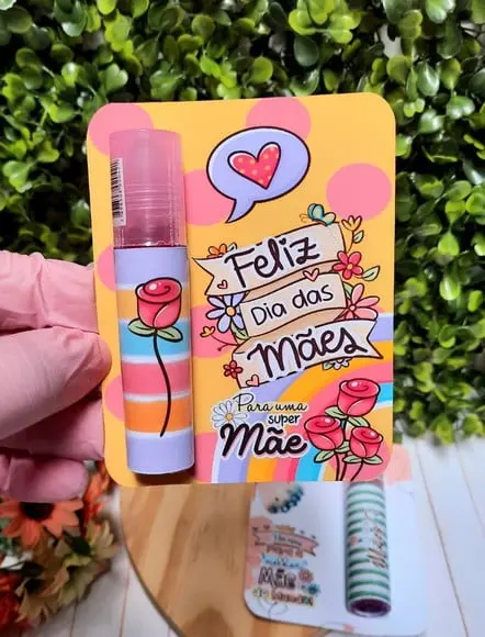 Card com Brilho Labial- Dia das Mães