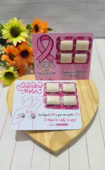 Card com Brinco e Chiclete- Outubro Rosa