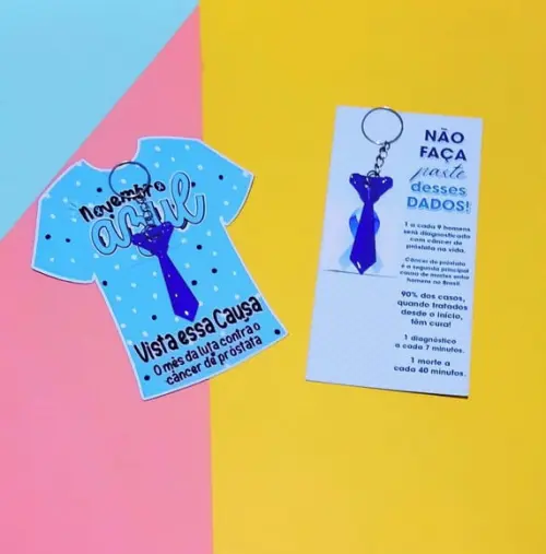 Card com Chaveirinho de Gravata-novembro Azul