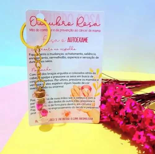 Card com Chaveirinho e Florzinha Sempre Viva- Outubro Rosa