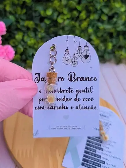 Card com Chaveirinho Florzinha- Janeiro Branco