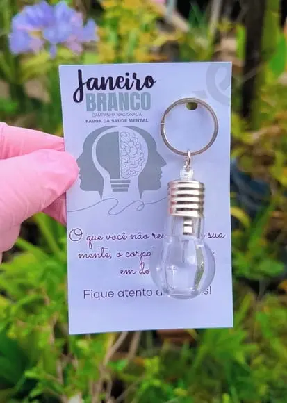Card com Chaveirinho Lâmpada Lanterna- Janeiro Branco