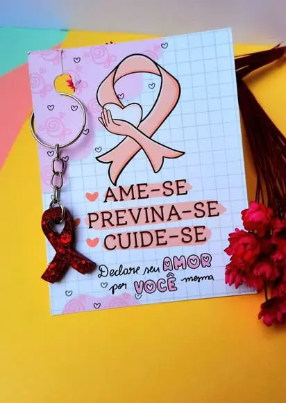 Card com Chaveirinho- Outubro Rosa