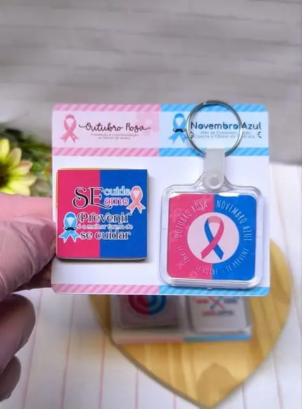 Card com Chaveiro e Tablete Cacau Show 5g- Outubro e Novembr
