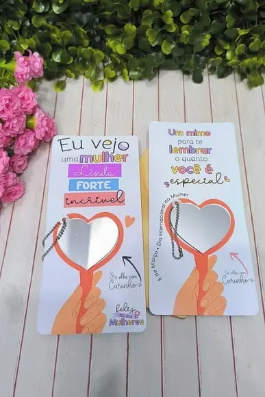Card com Chaveiro Espelhinho- Dia da Mulher