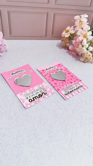 Card com Chaveiro Espelhinho- Outubro Rosa