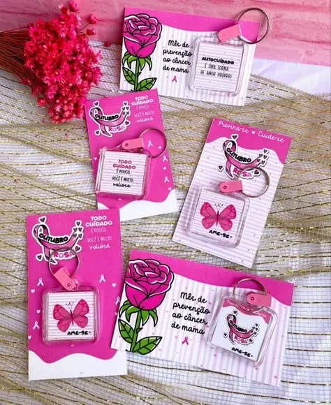 Card com Chaveiro- Outubro Rosa