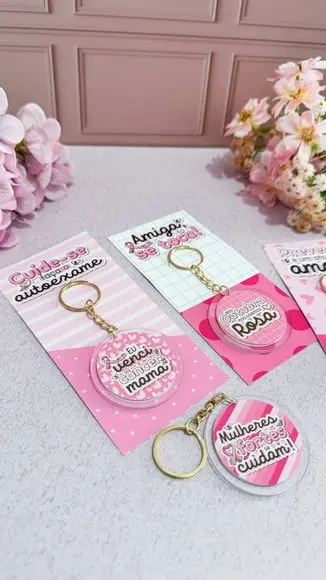 Card com Chaveiro- Outubro Rosa