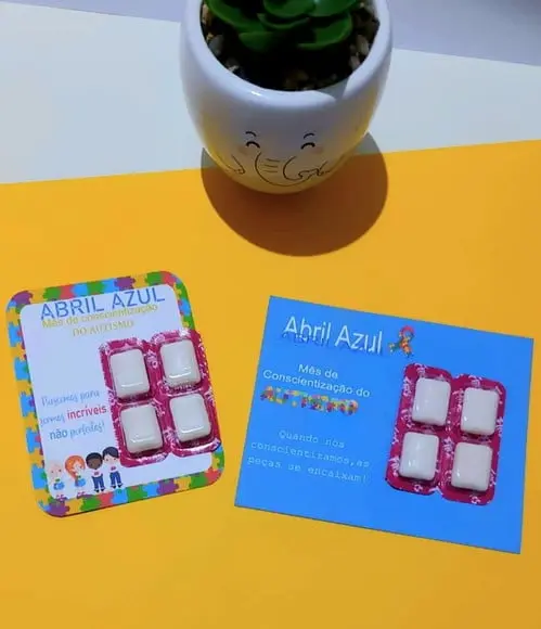 Card com Chiclete- Abril Azul
