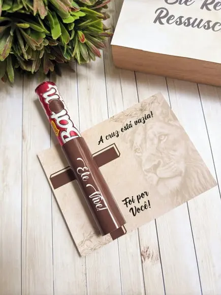Card com Chocolate Baton- Páscoa