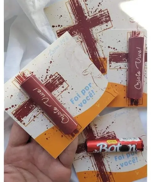 Card com Chocolate Baton- Páscoa