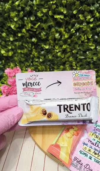 Card com Chocolate Trento- Dia da Mulher