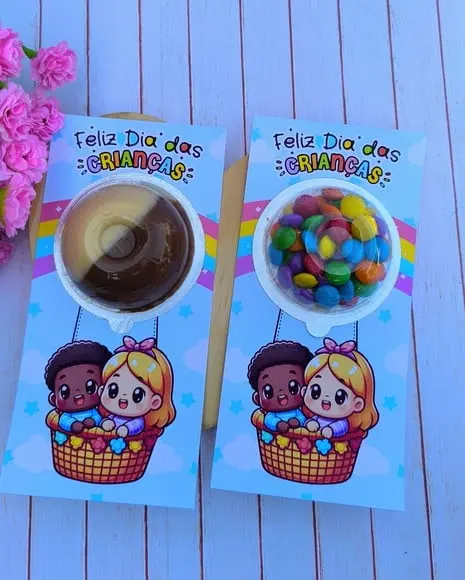 Card com Chocolate( Ducream) ou Coloreti (confete Chocolate)