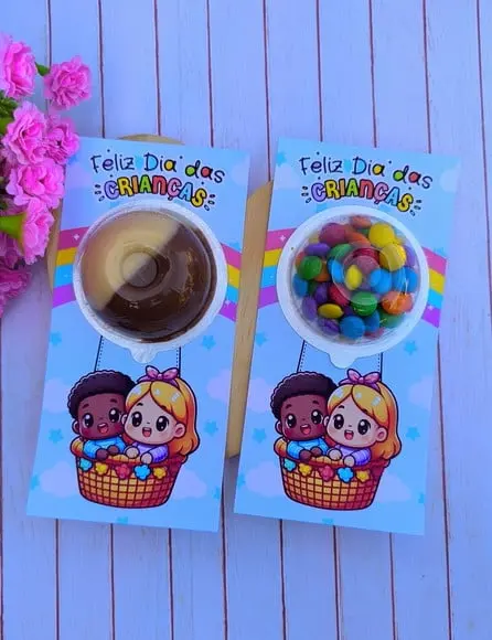 Card com Chocolate( Ducream) ou Coloreti (confete Chocolate)