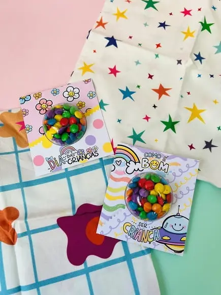 Card com Coloreti (doces)- Dia das Crianças