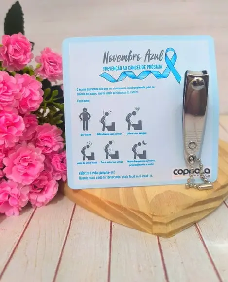 Card com Cortador de Unha- Novembro Azul