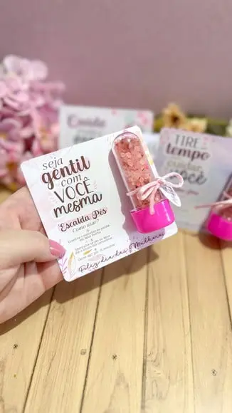 Card com Escalda Pés- Dia da Mulher