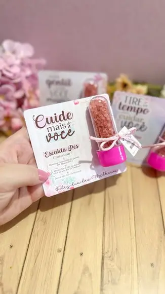 Card com Escalda Pés- Dia da Mulher