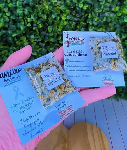 Card com Escalda Pés- Janeiro Branco