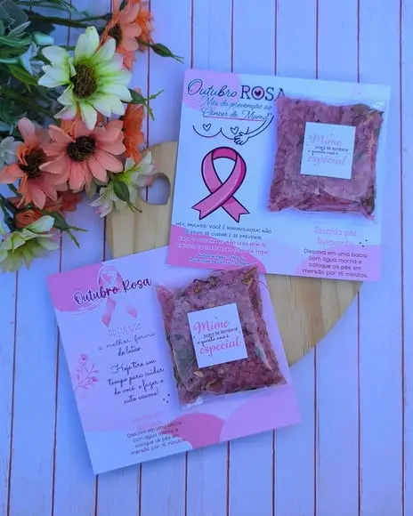 Card com Escalda Pés- Outubro Rosa
