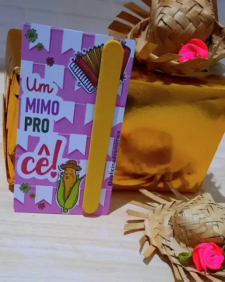 Card com Escovinha ou Mini Lixa- Festa Junina