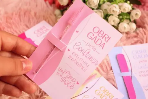 Card Com Escovinha Ou Mini Lixa- Mimo Cliente