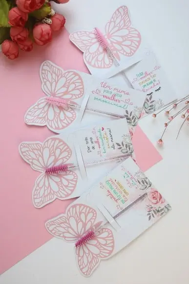 Card com Escovinha- Dia da Mulher