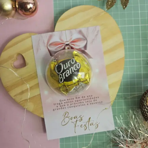 Card com Esfera e Bombom- Boas Festas
