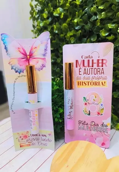 Card com Gloss Labial- Dia da Mulher