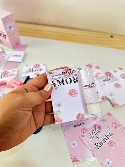 Card com Hidratante Labial (manteiga de Cacau)- Dia das Mães