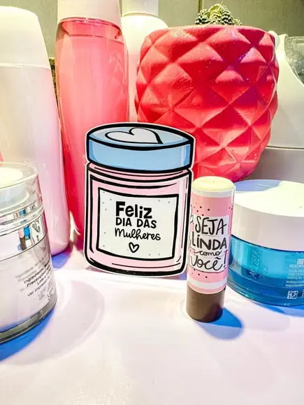 Card com Hidratante Labial (manteiga de Cacau)-dia da Mulher