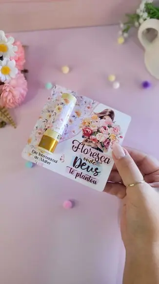 Card com Hidratante Labial(manteiga de Cacau)- Dia da Mulher