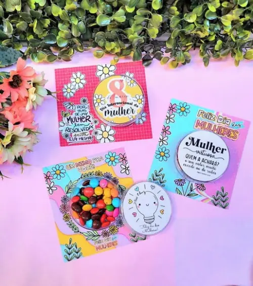 Card com Latinha com Coloreti(chocolate)- Dia da Mulher