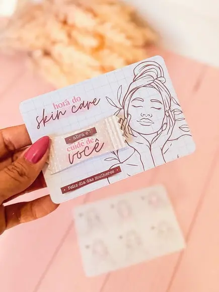 Card com Máscara Facial Desidratada- Dia da Mulher