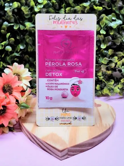 Card com Máscara Facial- Dia da Mulher