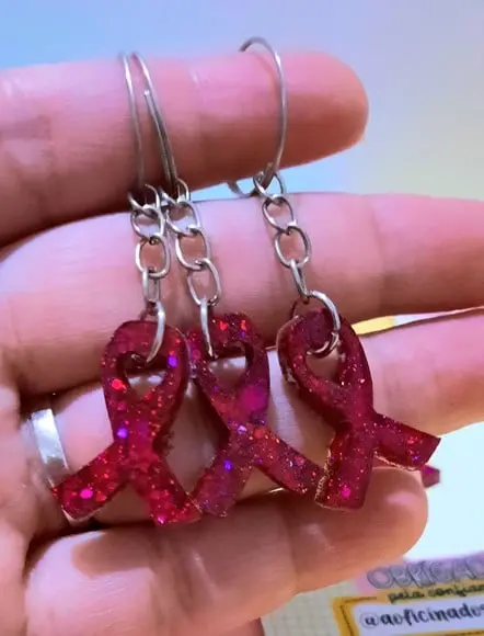 Card com Mini Chaveirinho em Resina- Outubro Rosa