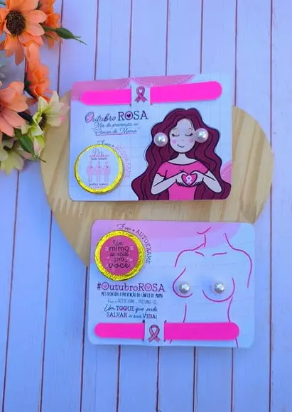 Card com Moedinha Chocolate, Brinco e Mini Lixa- Outubro Ros