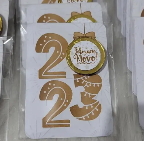 Card com Moedinha de Chocolate ao Leite- Ano Novo 2024