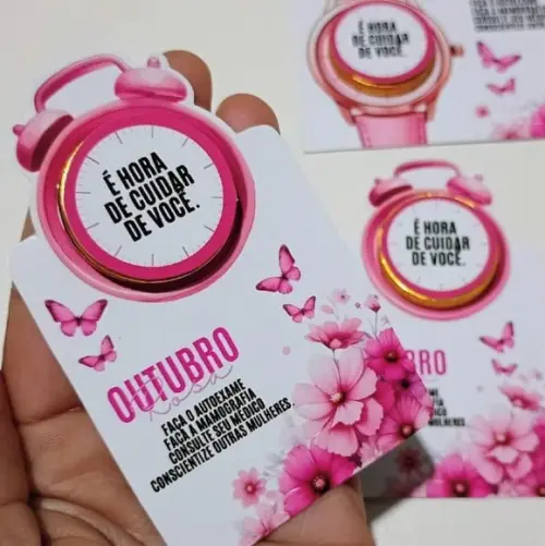 Card com Moedinha de Chocolate ao Leite- Outubro Rosa