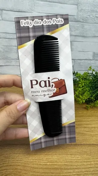 Card com Pente de Bolso- Dia dos Pais