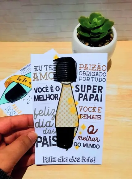 Card com Pente de Bolso- Dia dos Pais