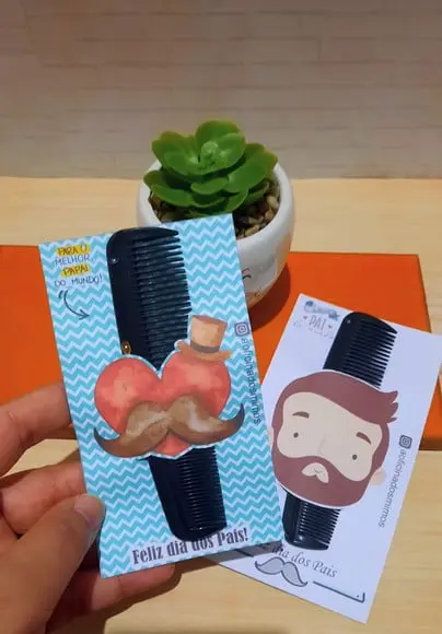 Card com Pente de Bolso- Dia dos Pais