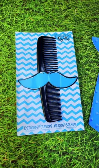 Card com Pente de Bolso- Novembro Azul