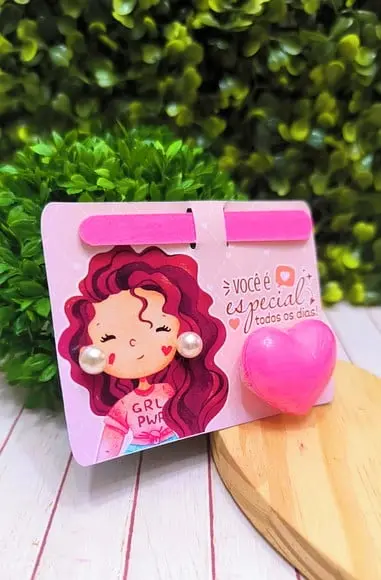 Card com Sabonetinho, Mini Lixa e Brinco- Dia da Mulher